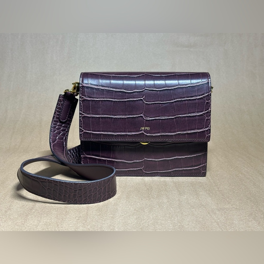 JW PEI MINI FLAP CROSSBODY in PLUM CROC